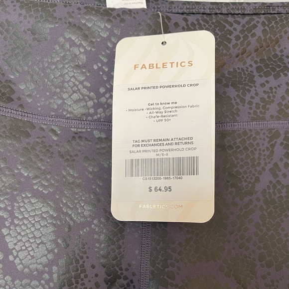 Fabletics Salar Printed Powerhold Crop in a Snake Black and Purple NWT - Picture 4 of 8